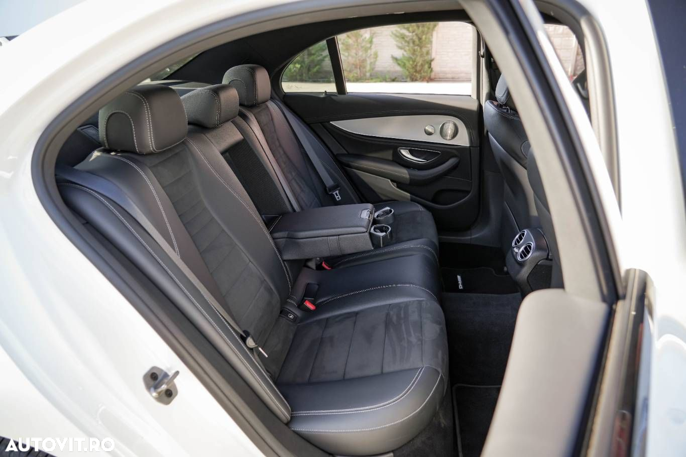 Mercedes-Benz E 300 de T 9G-TRONIC AMG Line - 15