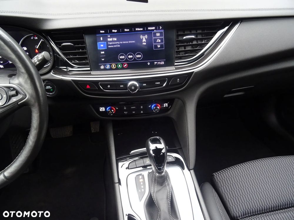 Opel Insignia 2.0 CDTI Business Elegance S&S - 13