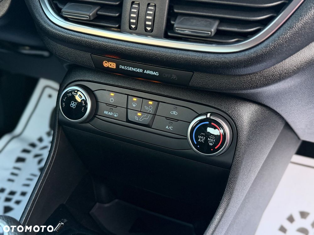 Ford Fiesta 1.0 EcoBoost S&S TREND - 22