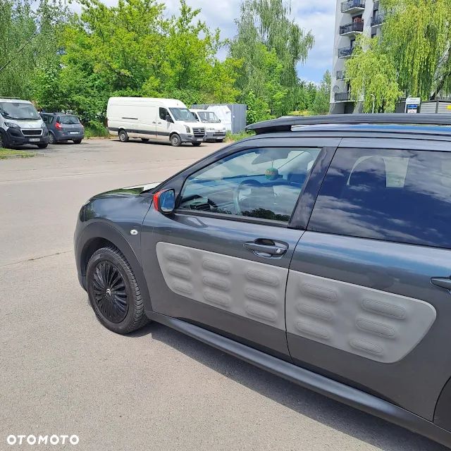 Citroën C4 Cactus 1.2 PureTech Shine S&S - 10