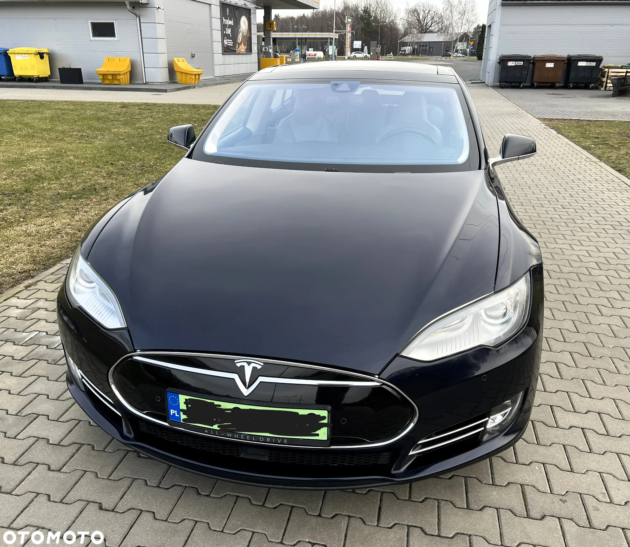 Tesla Model S 85D Allradantrieb - 9