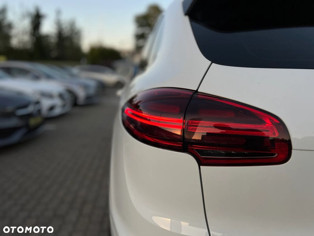 Porsche Cayenne - 13