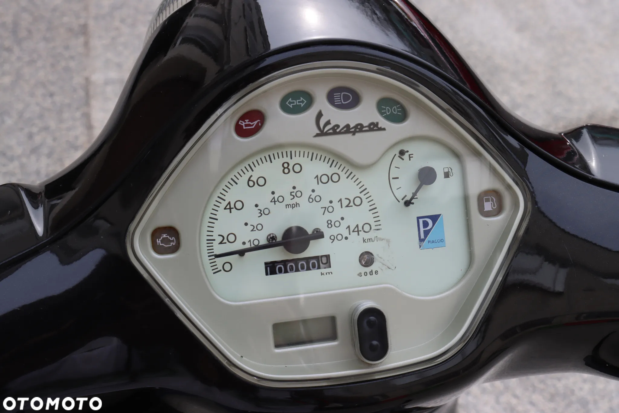 Vespa LX - 9