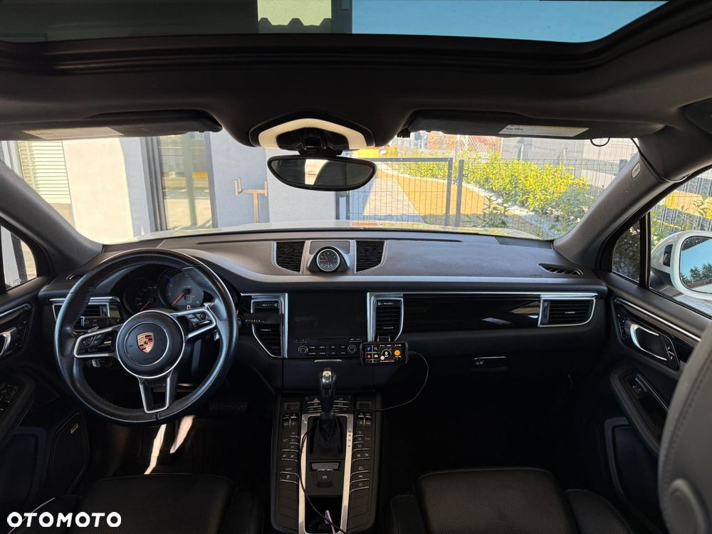 Porsche Macan S - 4