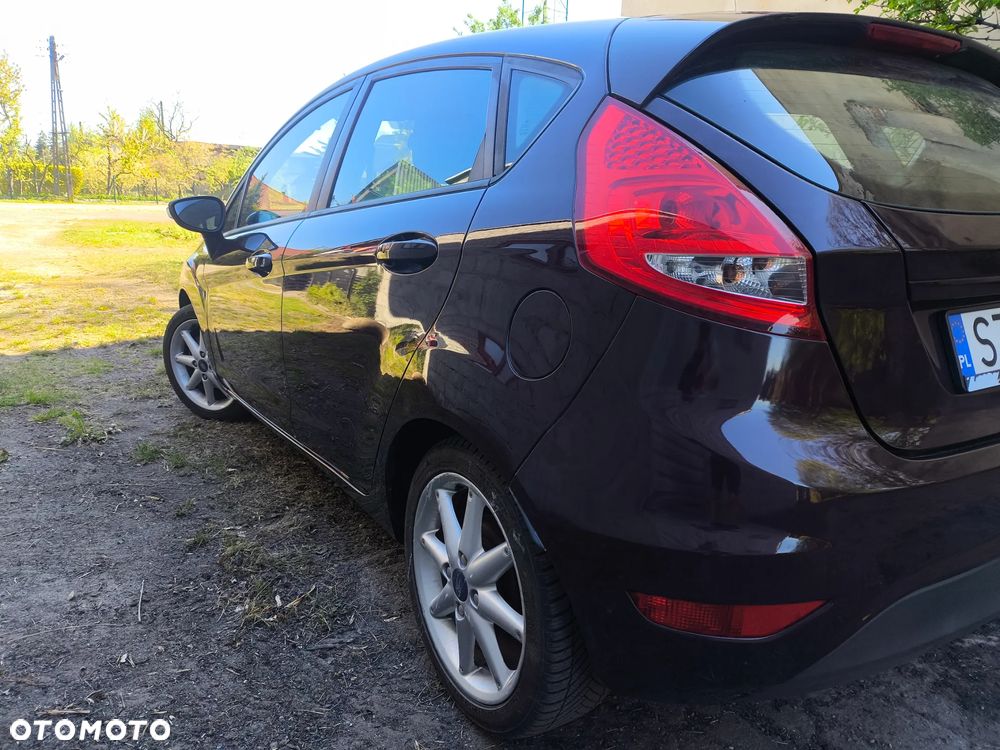 Ford Fiesta 1.25 SYNC Edition - 16