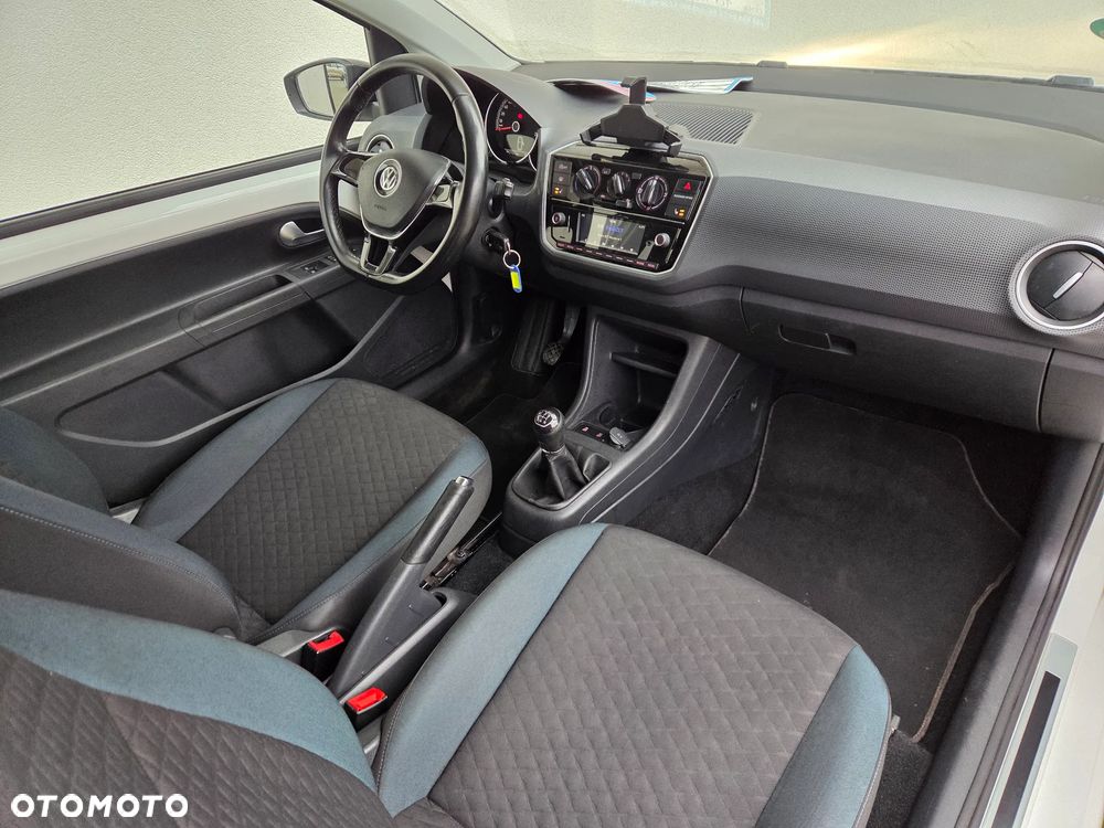 Volkswagen up! - 10