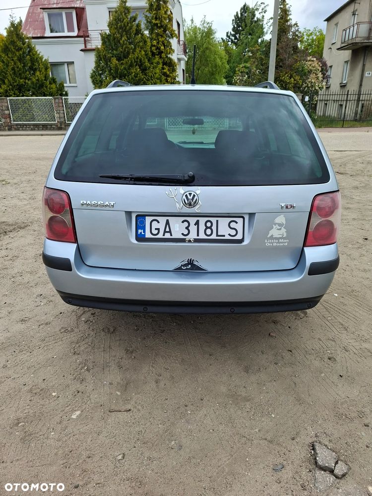 Volkswagen Passat 1.9 TDI Basis - 8