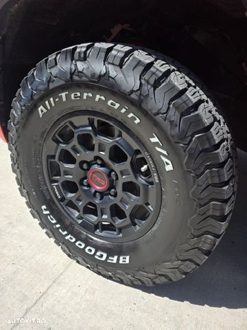 TOYOTA Tundra 2022 — imagine 11