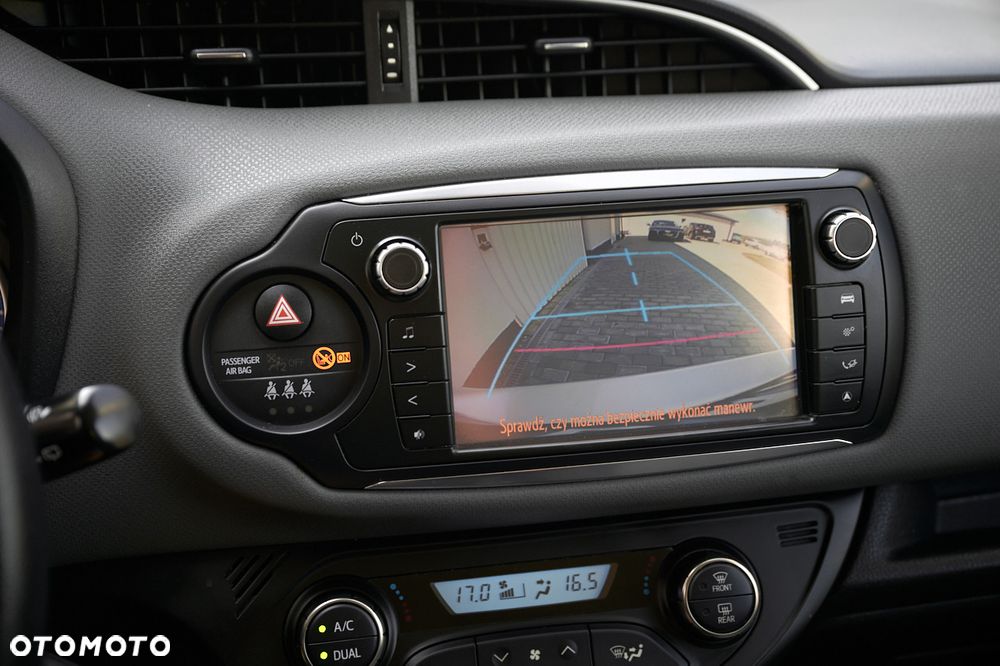 Toyota Yaris 1.5 VVT-i Comfort - 33