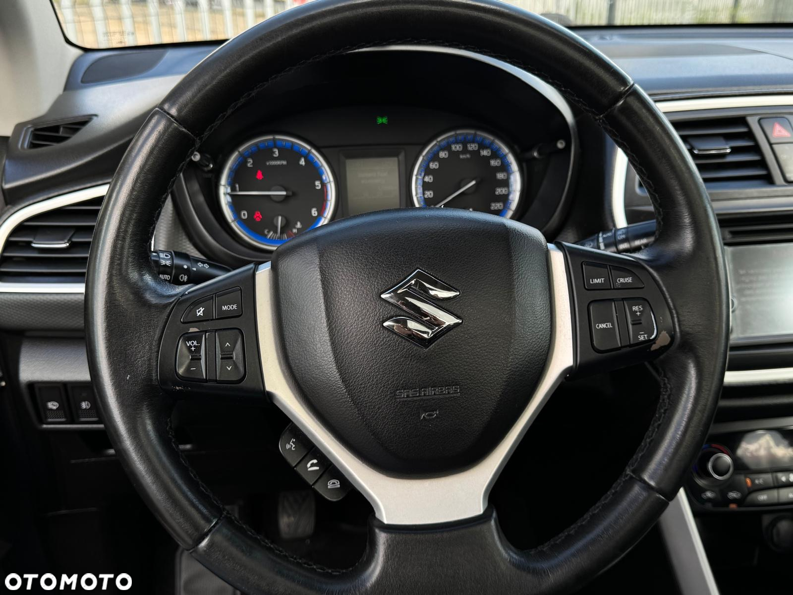 Suzuki SX4 S-Cross 1.6 DDiS Premium Plus - 31