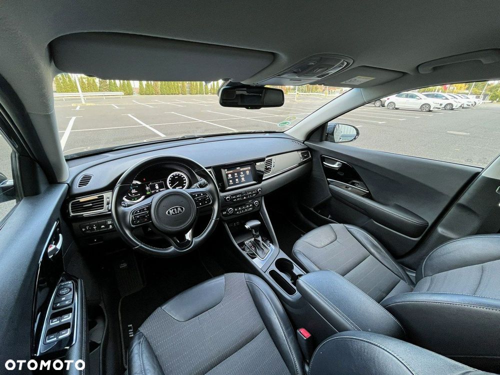 Kia Niro 1.6 GDI Hybrid L Business Line - 12