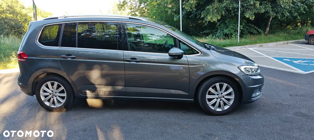 Volkswagen Touran - 3