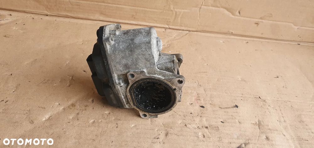 Zawór EGR VW Passat B6 2.0 TDI 03G131501 - 5