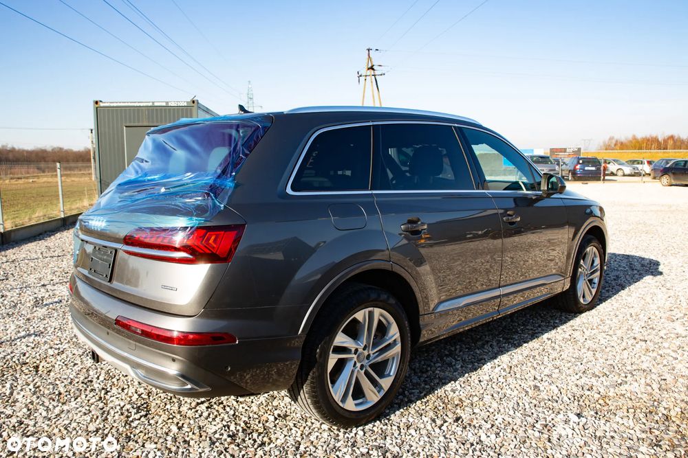 Audi Q7 3.0 TFSI Quattro Tiptronic - 5