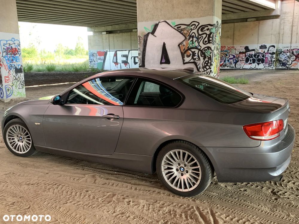 BMW Seria 3 - 25