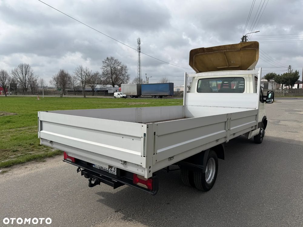 Iveco 35C15 * 3.0 / 150KM * Skrzyniowy * Rozstaw osi: 4.1m * Koła bliźniacze * Rama do zabudowy * - 16