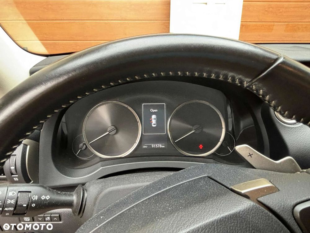 Lexus IS - 5