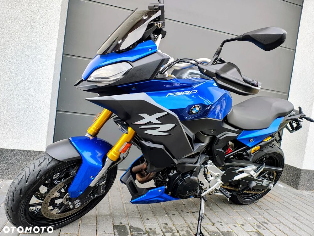 BMW XR - 13