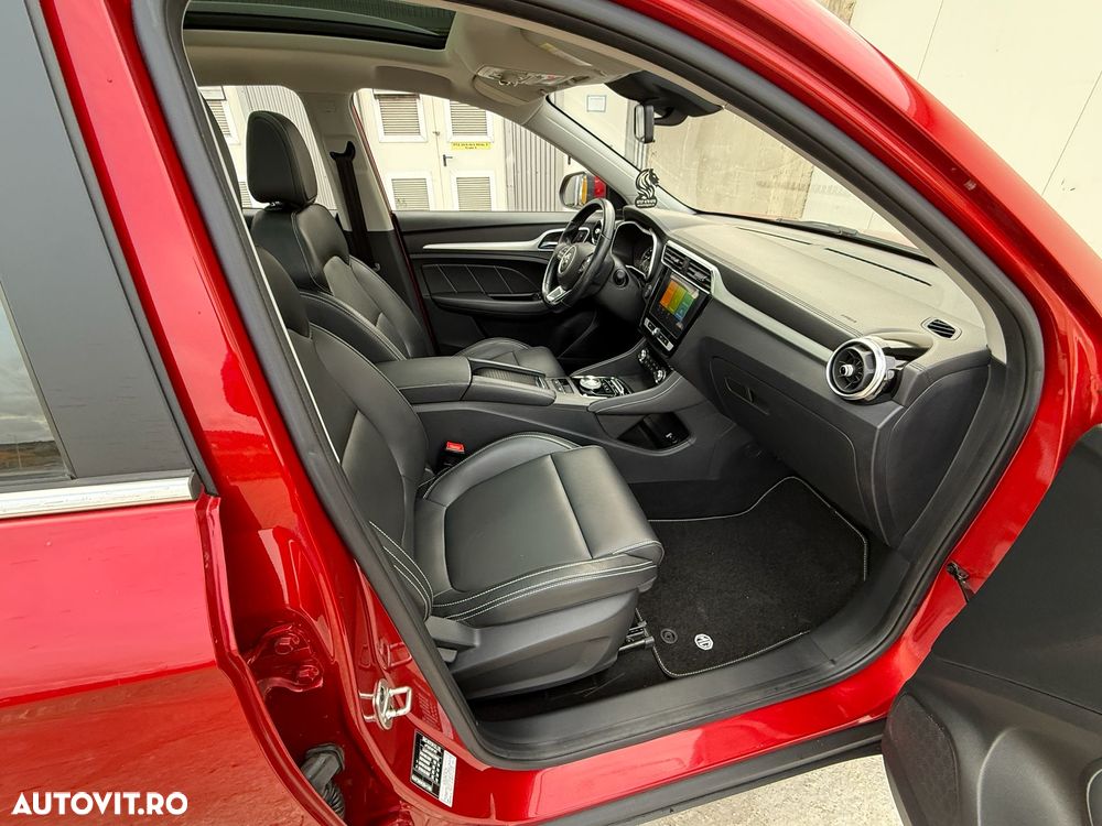 MG ZS EV Luxury - 14