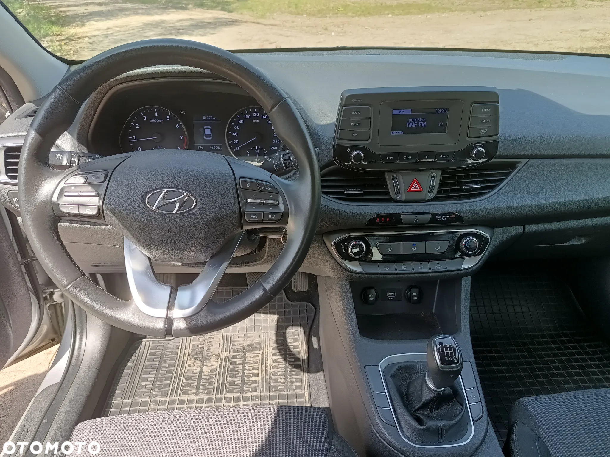 Hyundai i30 1.5 DPI Classic + - 6