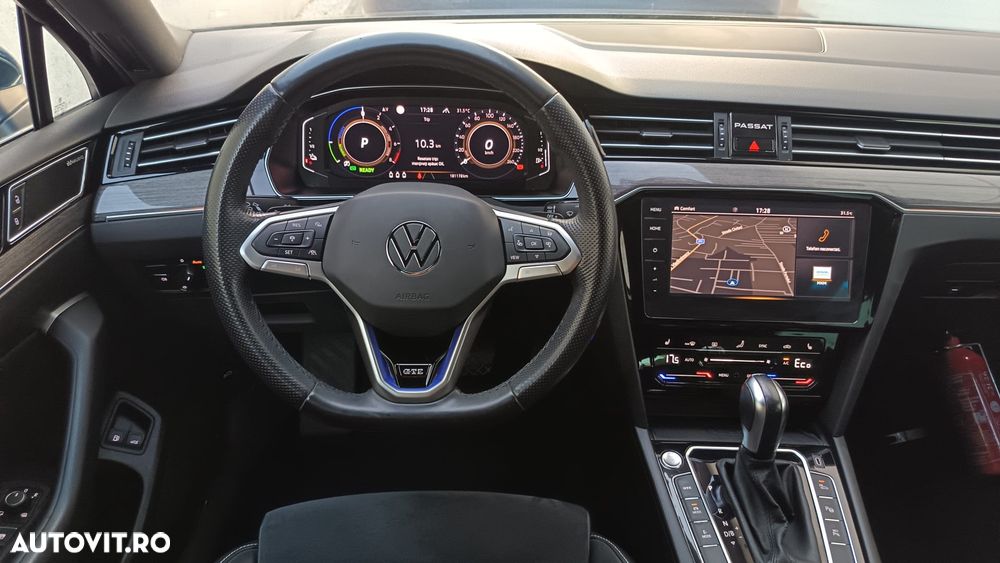 Volkswagen Passat - 16