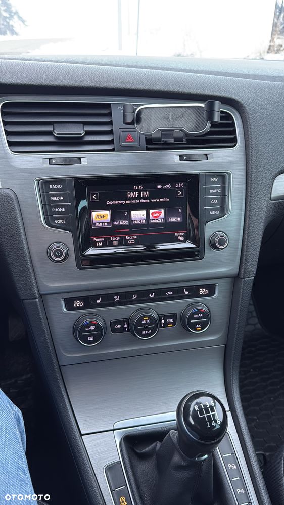 Volkswagen Golf ver-2-0-tdi-bluemotion-technology-comfortline - 9