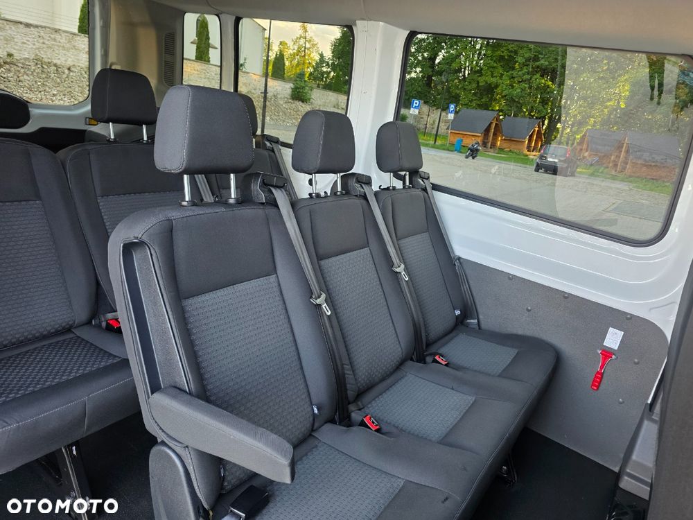 Ford Transit - 30
