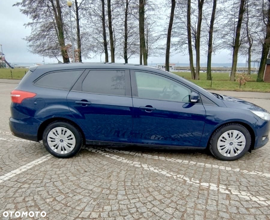 Ford Focus 1.5 TDCi SYNC Edition - 4