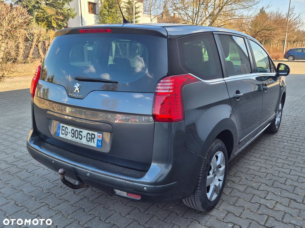 Peugeot 5008 - 5