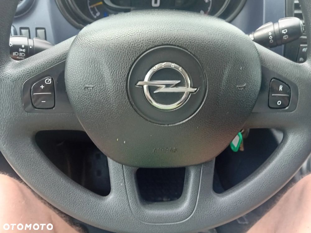 Opel Vivaro - 28
