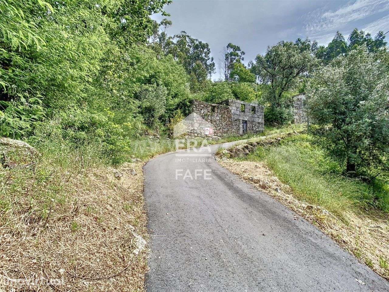 Moradia rústica em Vila Cova - Grande imagem: 5/12