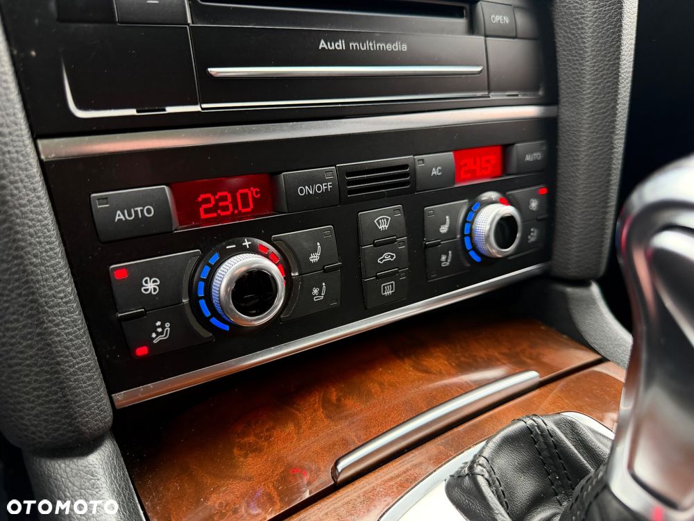 Audi Q7 3.0 TFSI Quattro Tiptr - 24