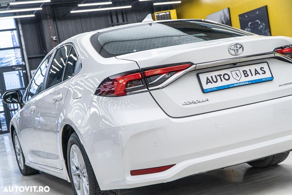 Toyota Corolla Sedan 1.5 TNGA CVT Business - 32