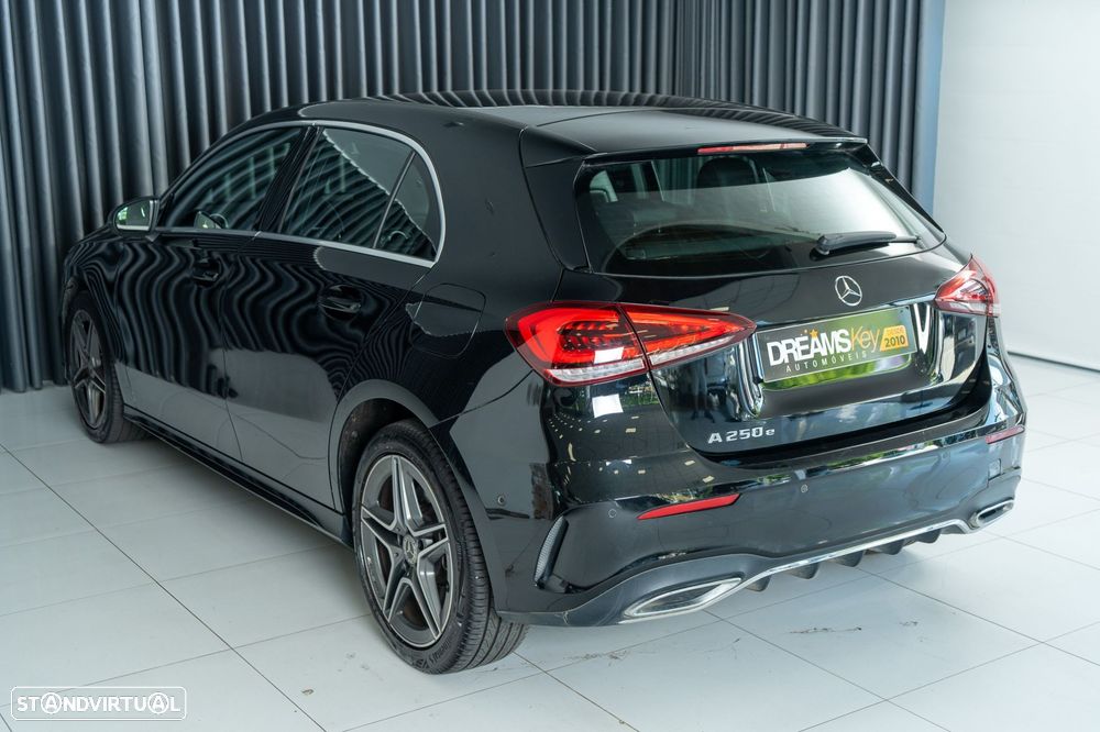 Mercedes-Benz A 250 e 8G-DCT AMG Line - 25