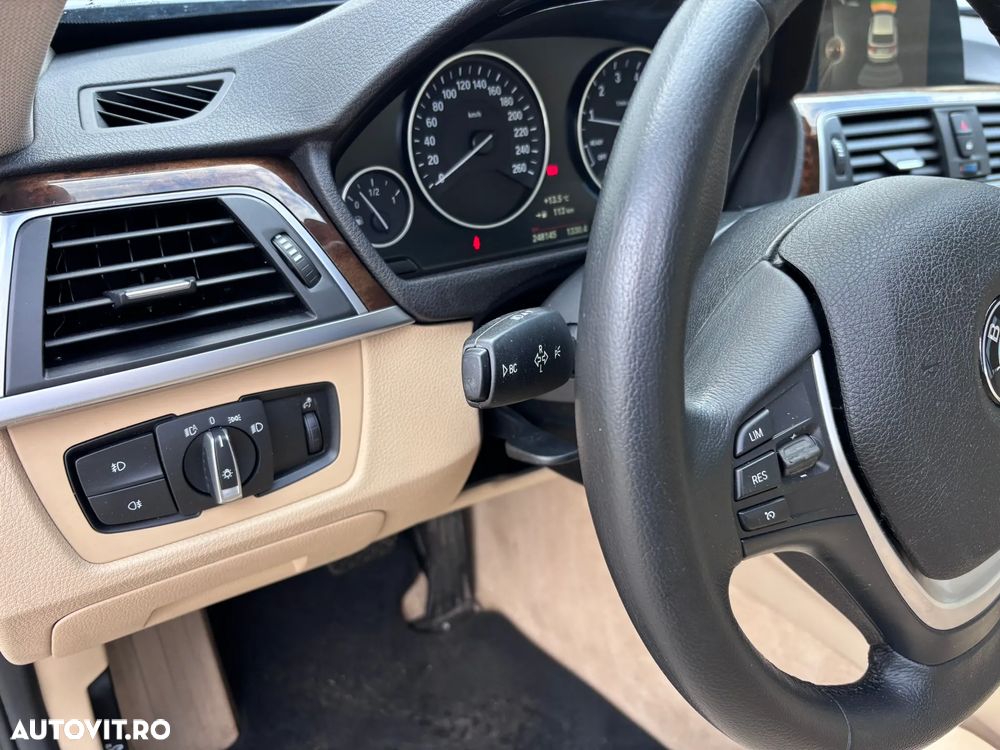 BMW Seria 3 320i Aut. - 22