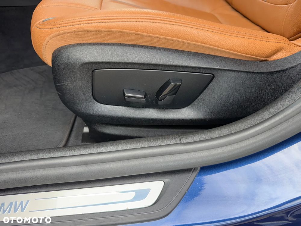 BMW Seria 5 520d xDrive Luxury Line sport - 17
