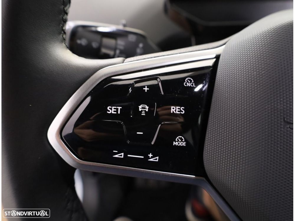 VW ID.4 77 kWh Pro Black Style - 35