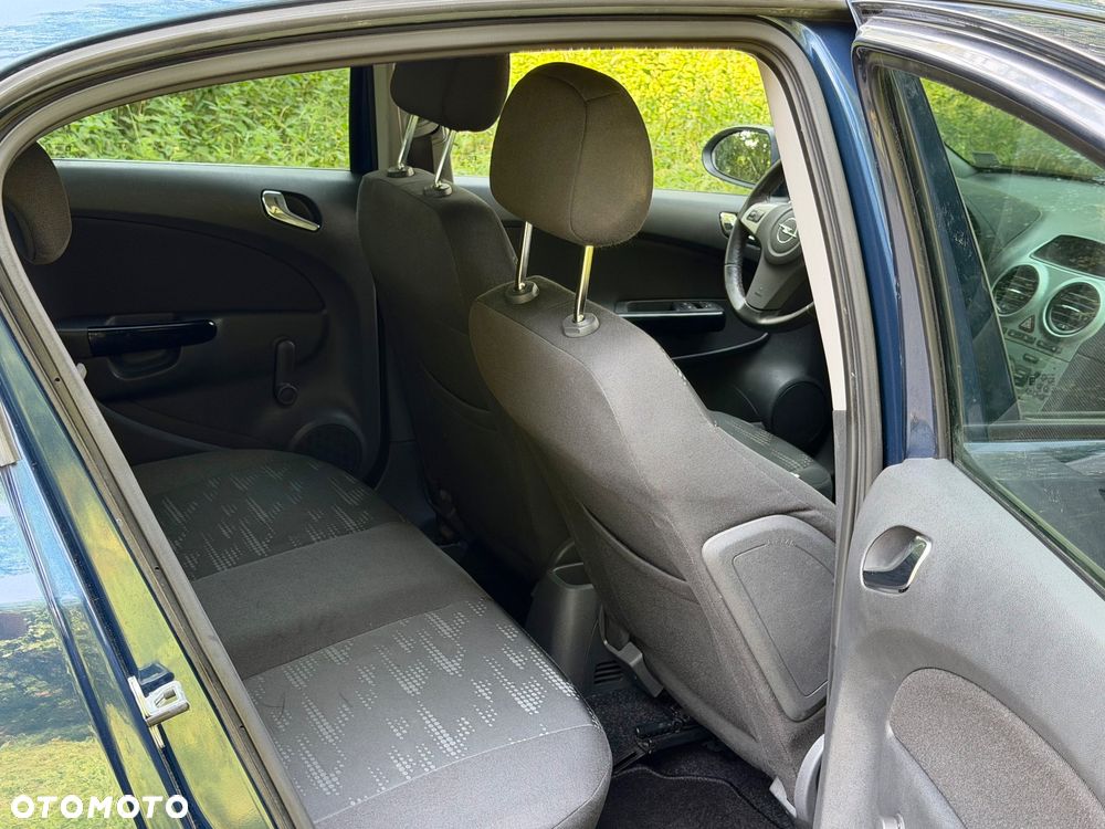 Opel Corsa 1.4 16V Satellite - 19