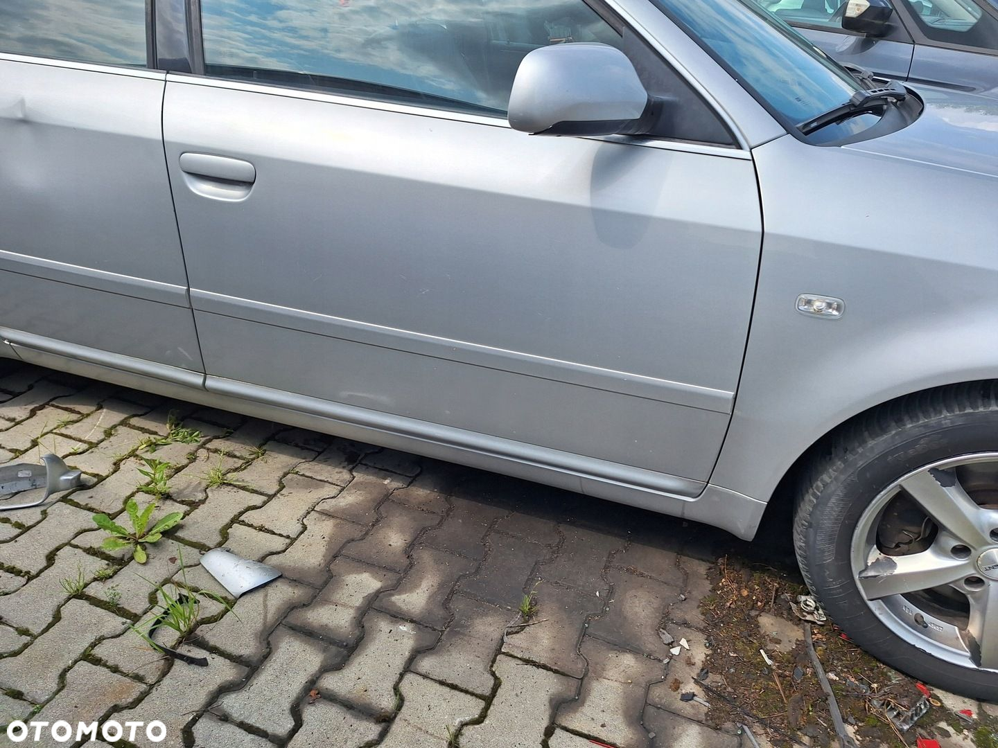 AUDI A6 C5 4B2 4B5 LIFT 01-05 SREBRNE PŁAT POSZYCIE DRZWI PRZÓD PRAWE LY7W - 2
