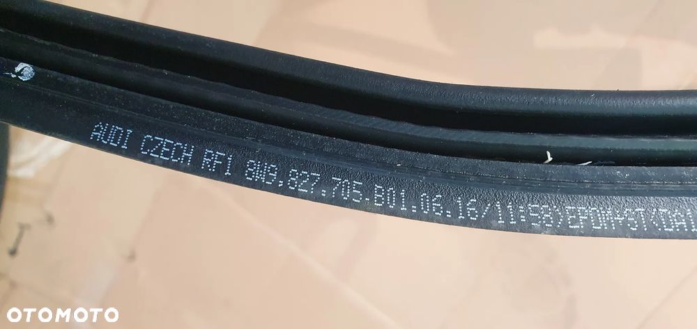 Uszczelka klapy bagażnika Audi A4 B9 Kombi 8W9827705B - 7