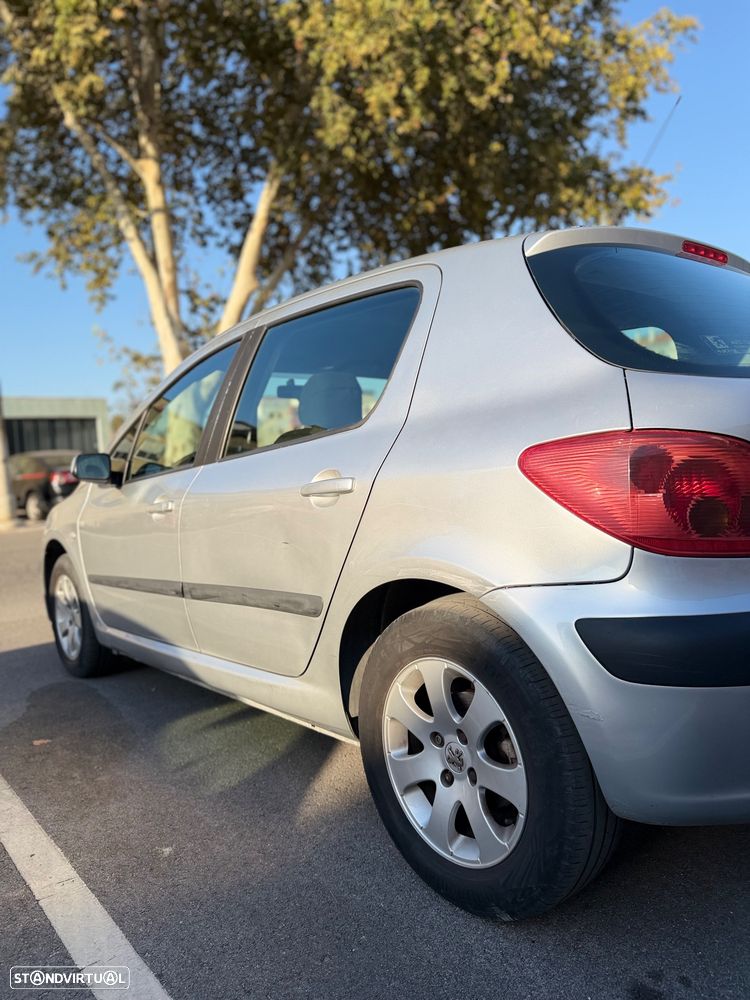 Peugeot 307 1.4 HDi XR - 11