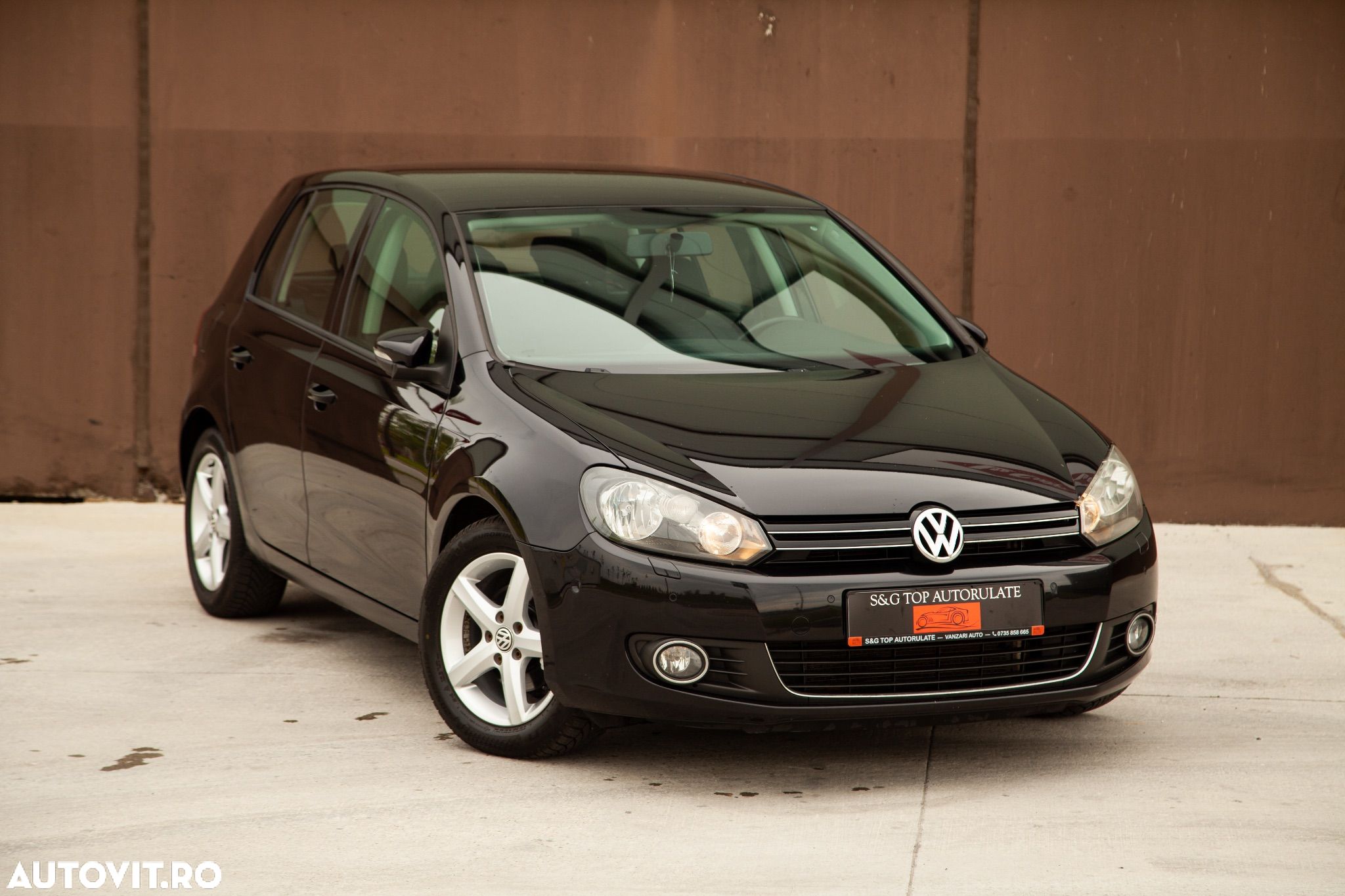 Volkswagen Golf 2.0 TDI Highline - 1