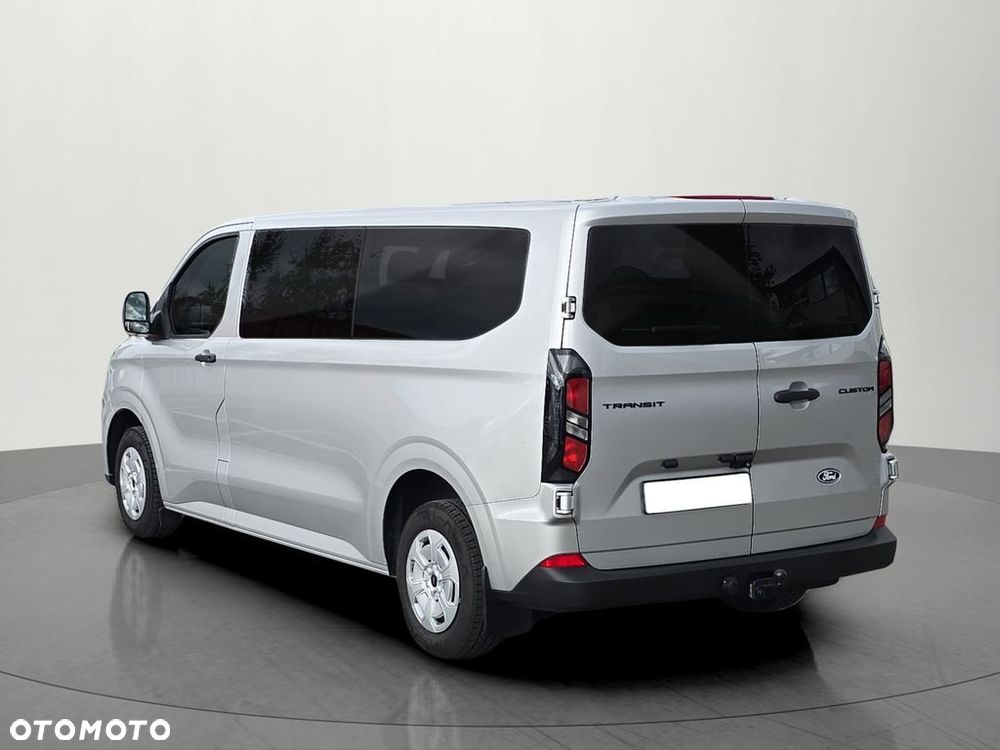 Ford Transit Custom - 13