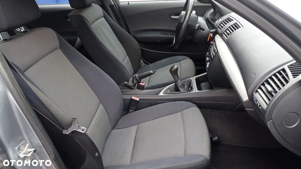 BMW Seria 1 - 35