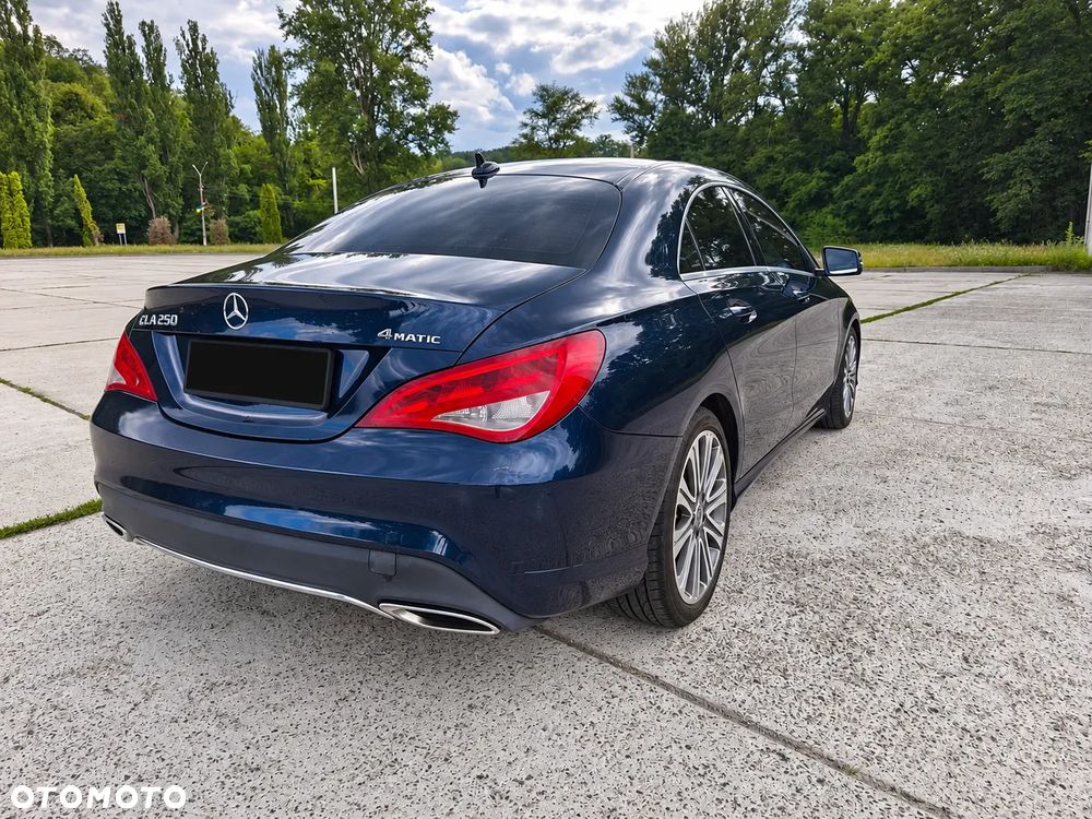 Mercedes-Benz CLA 250 4-Matic - 4