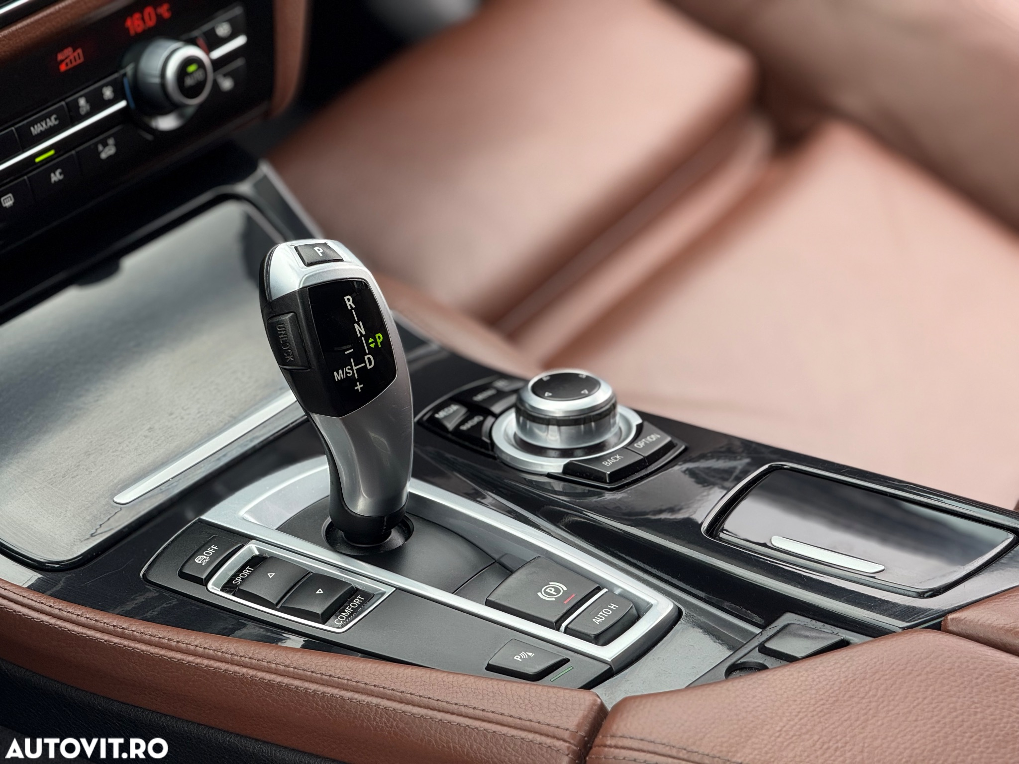 BMW Seria 5 520d Aut. Modern Line - 9
