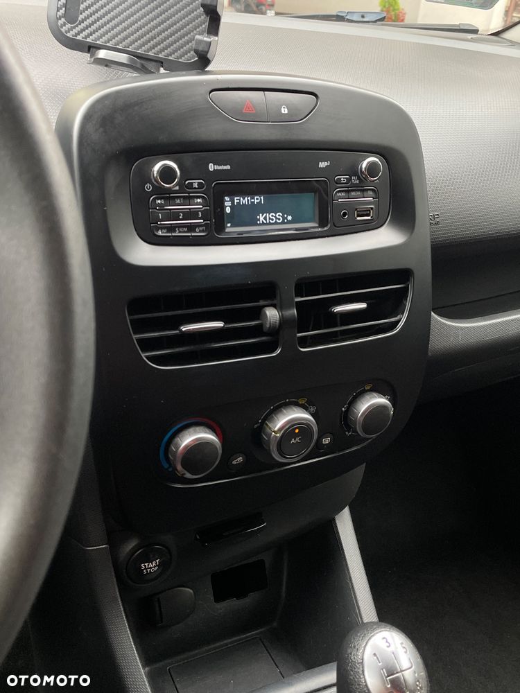Renault Clio - 10