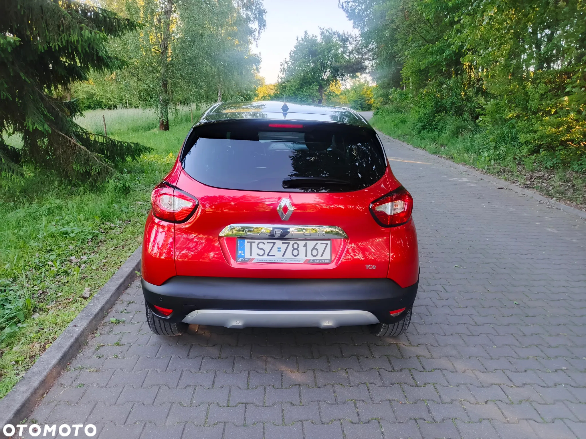 Renault Captur 0.9 Energy TCe Helly Hansen - 8