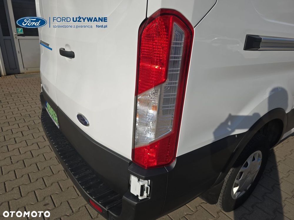 Ford Transit - 12