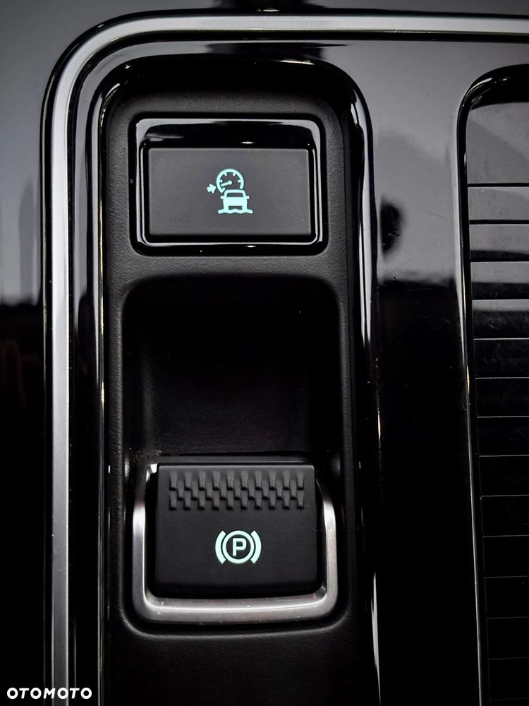 Jaguar XE 2.0 D Prestige - 15